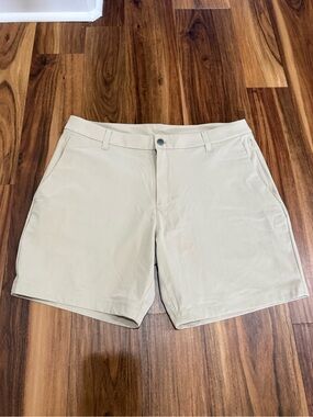 lululemon athletica Men's Flat Front Shorts in Light Khaki